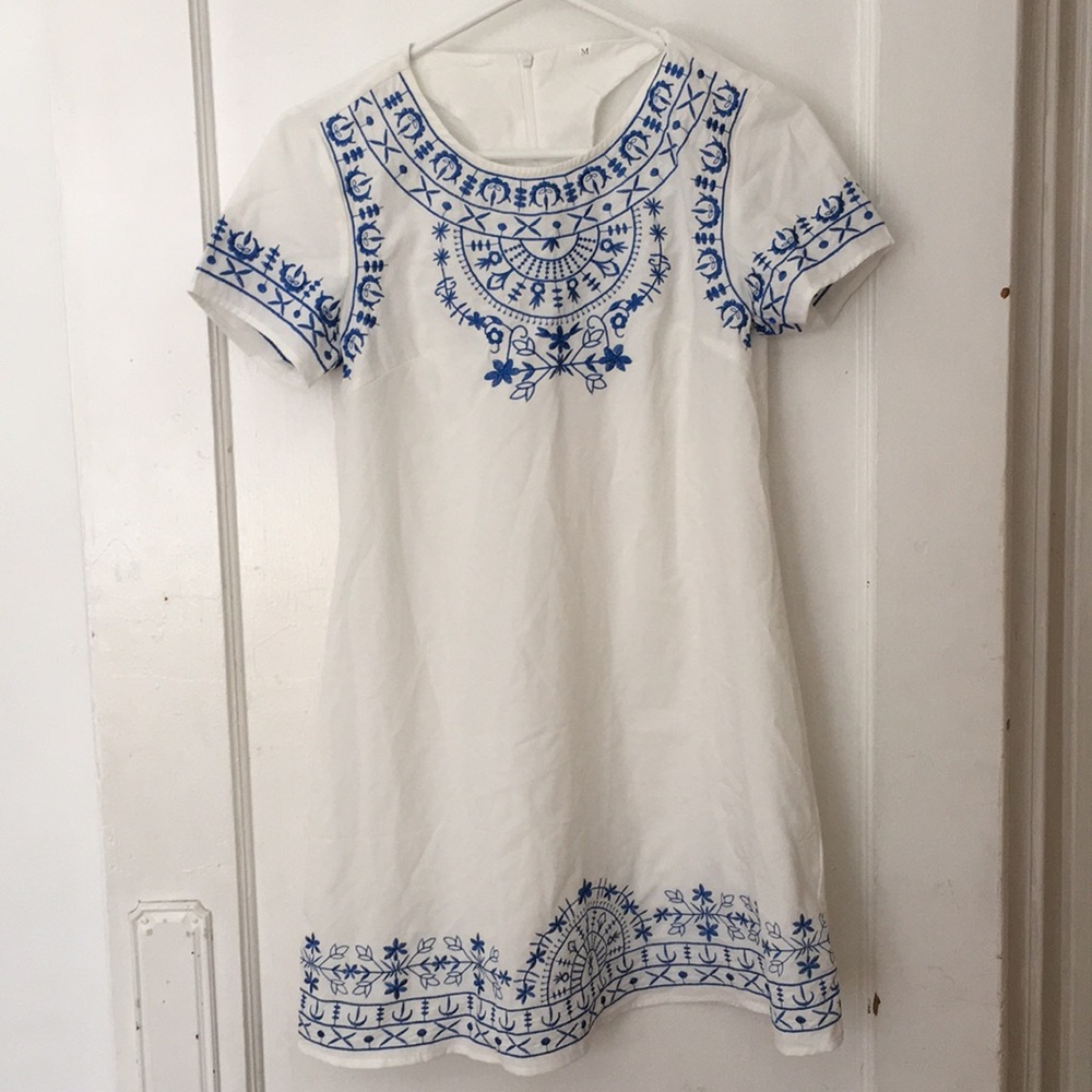 beautiful embroidered short sleeve dress